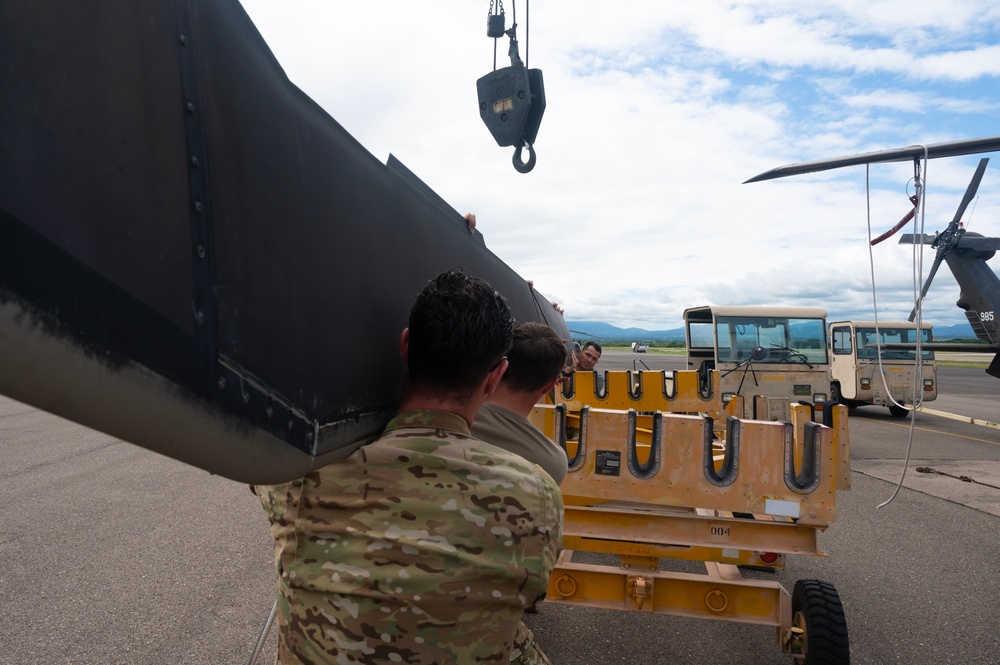 1-228th Aviation Regiment trains on UMARK