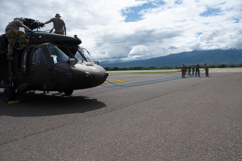 1-228th Aviation Regiment trains on UMARK