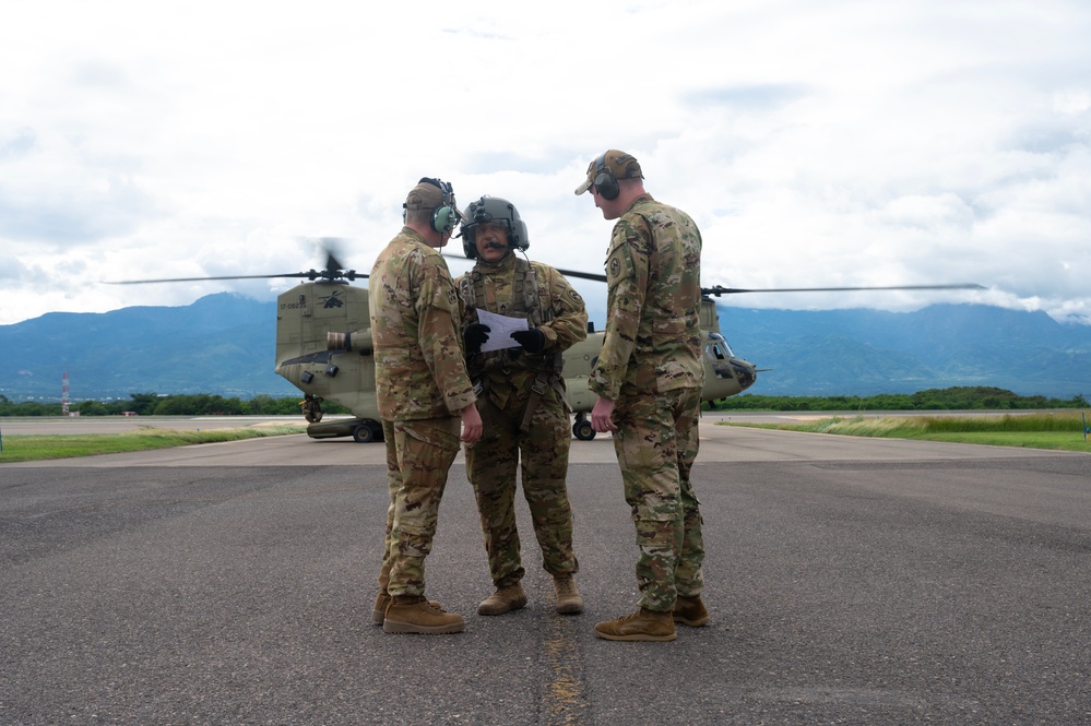 1-228th Aviation Regiment trains on UMARK