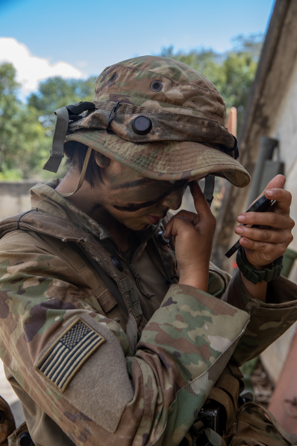 U.S. Soldiers establish a defensive perimeter during JPMRC 24-01