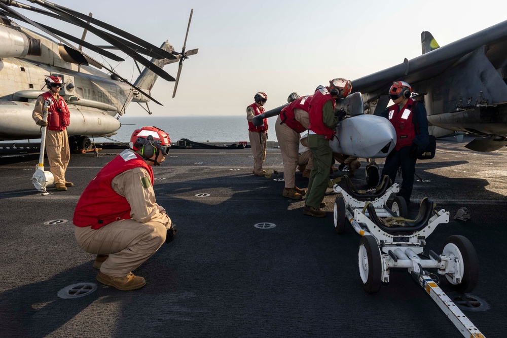 DVIDS - Images - USS Bataan Loads Joint Standoff Weapons [Image 5 of 6]