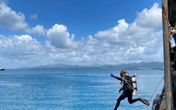 Pacific Partnership 2023: Divers Train Together in Fiji
