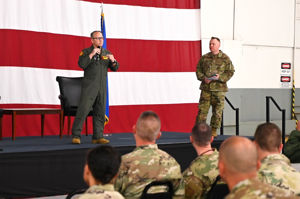 Reserve commander hosts first commander's call