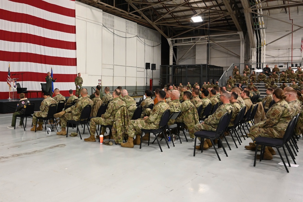Reserve commander hosts first commander's call