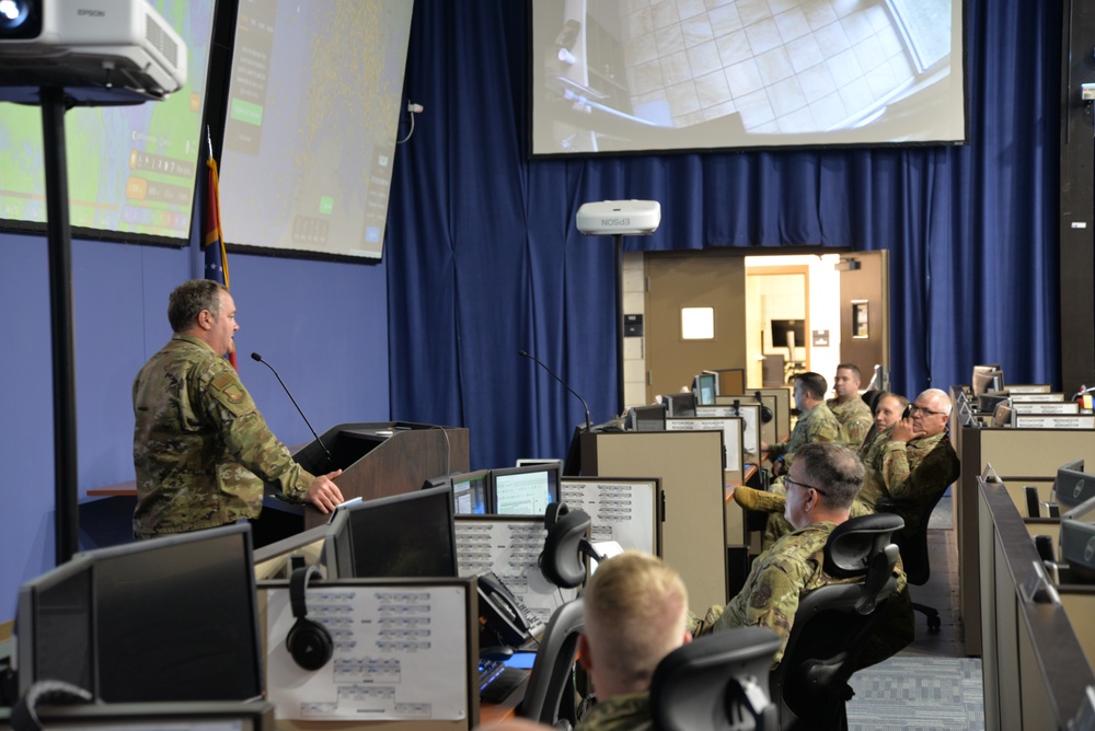 186 AOG Commander briefs the troops