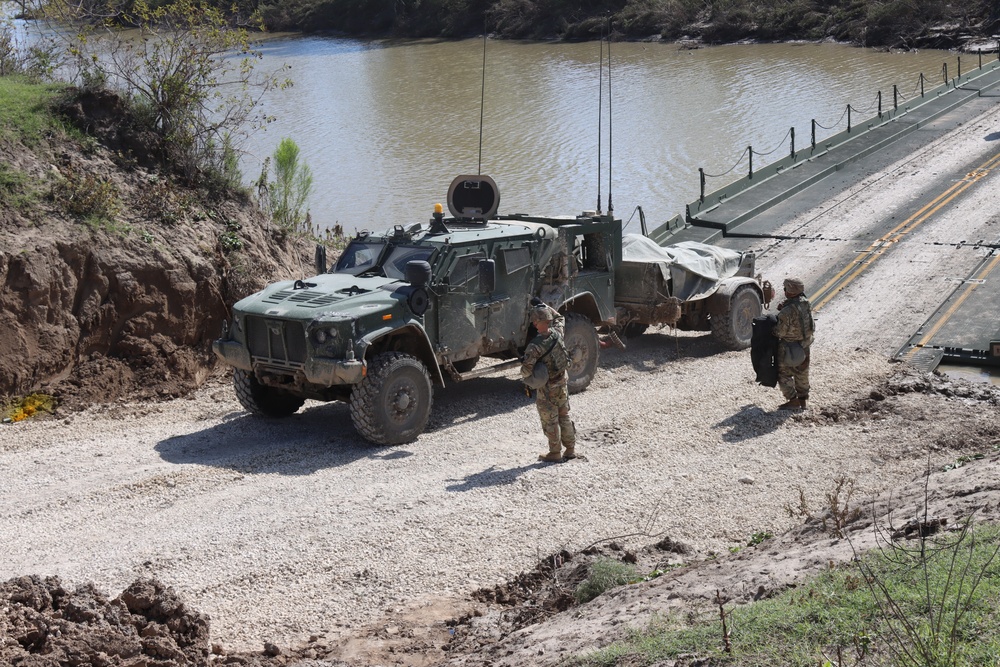 First Team Troopers Conduct Wet Gap Crossing