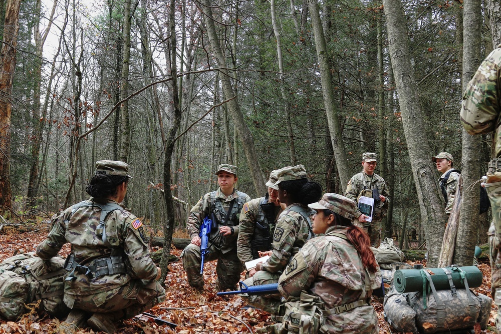 Dvids Images University Rotc Cadets Conduct Ftx In Fort Indiantown Gap Image 8 Of 9
