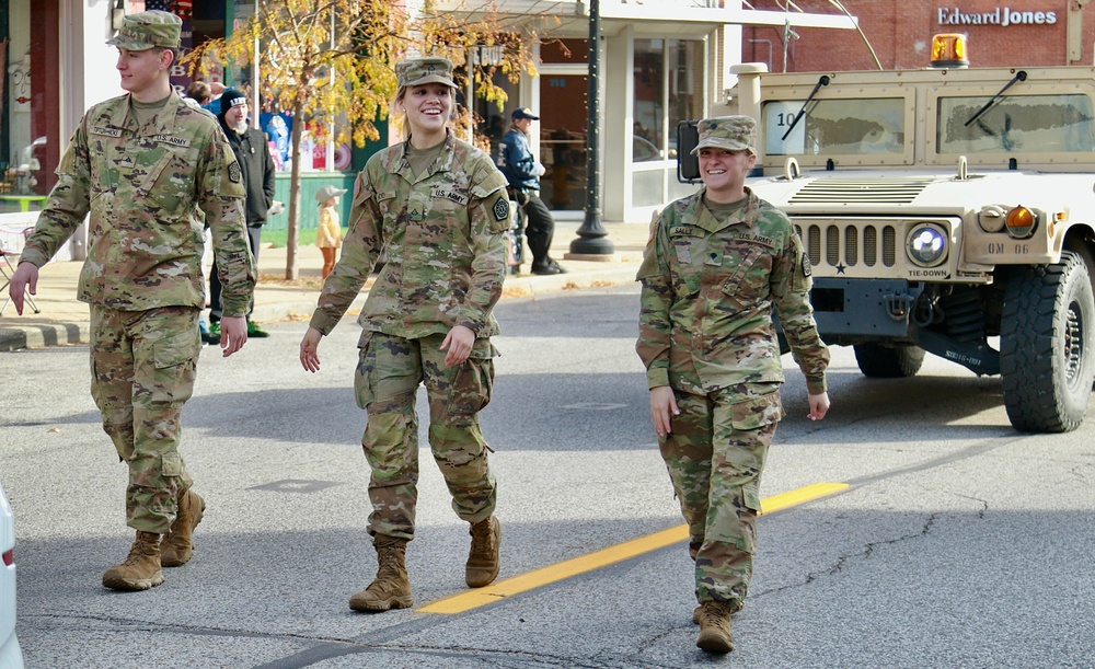 Illinois Army National Guard Supports Quincy (Illinois) Veterans Day Parade