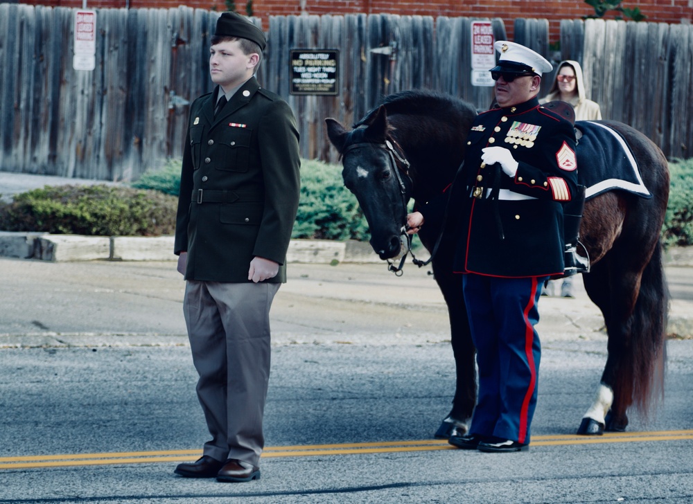 Illinois Army National Guard Supports Quincy (Illinois) Veterans Day Parade