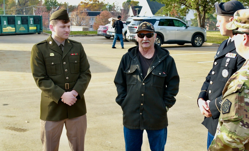 Illinois Army National Guard Supports Quincy (Illinois) Veterans Day Parade