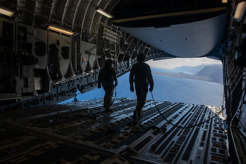 JPMRC 24-01 Humvee Drop from 28,000 ft.