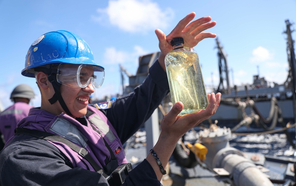 USS Dewey (DDG 105) Conducts Underway Replenishment with USNS Tippecanoe (T-AO 199)