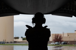 Aeromedical evacuation training [Image 2 of 8]