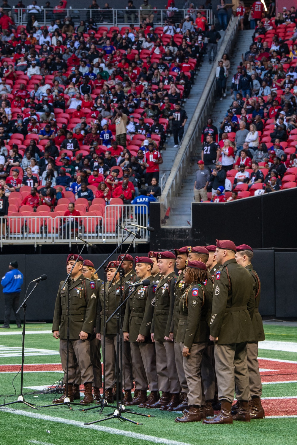 Army supports Atlanta Falcons Call To Service event