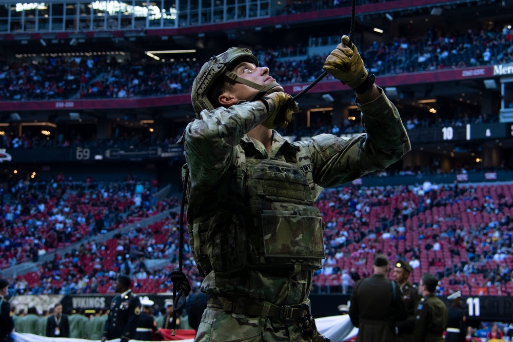 Atlanta Falcons Promote Call to Service