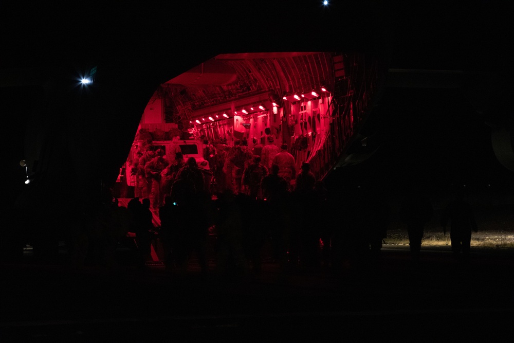 25th Infantry Division Soldiers Conduct Air Assault during JPMRC 24-01