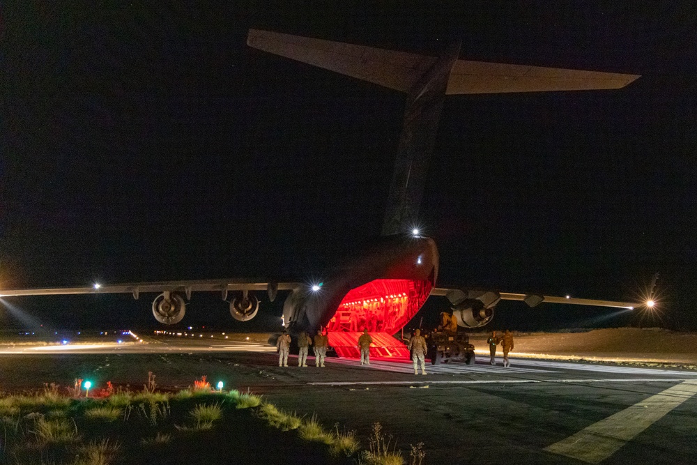 25th ID Soldiers Conduc Air Assault, C-130 Unloading during JPMRC 24-01