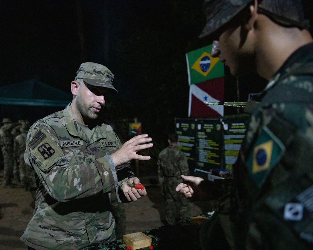 Southern Vanguard 24 Soldiers attend Brazilian Night Jungle Familiarization and Academics Course