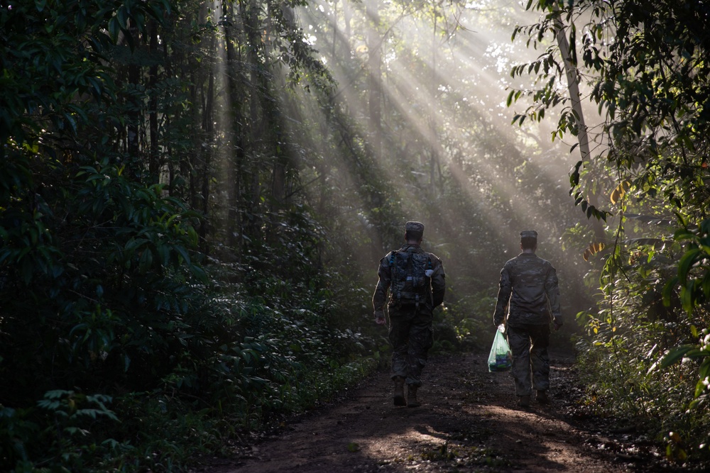 NYNG Medics attend Brazilian jungle familiarization course