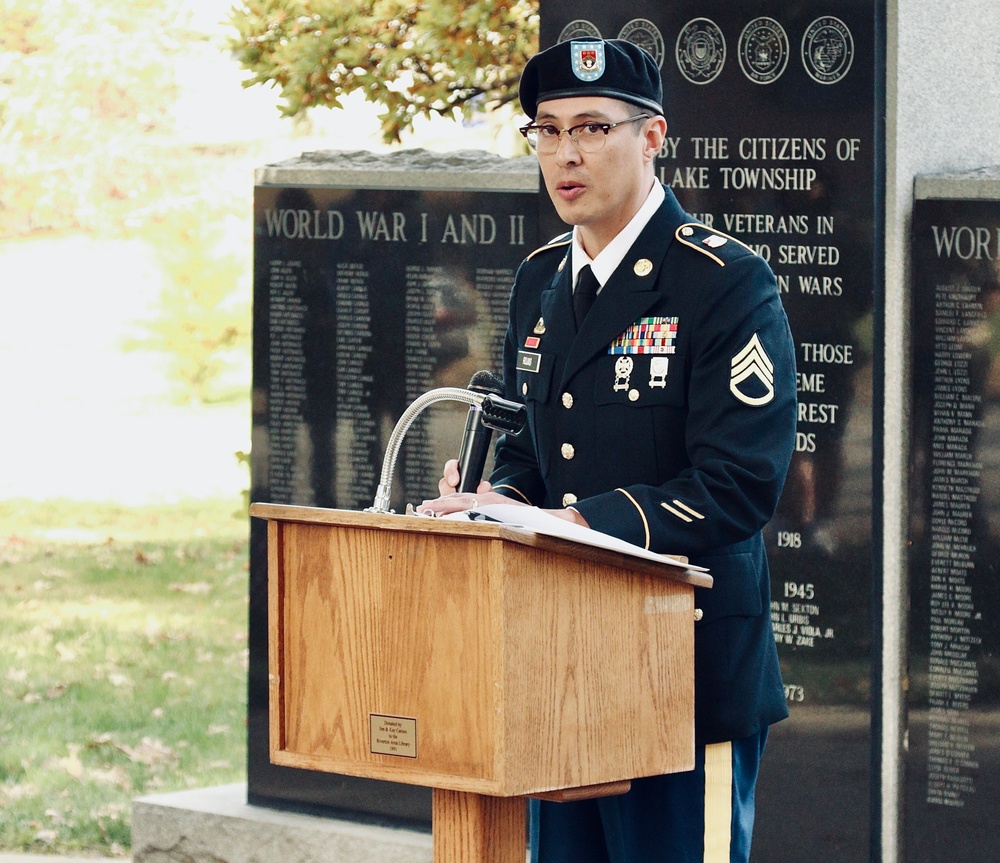 Illinois National Guard Soldier Honors Veterans at Clear Lake Township Ceremony