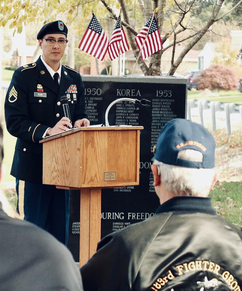 Illinois National Guard Soldier Honors Veterans at Clear Lake Township Ceremony