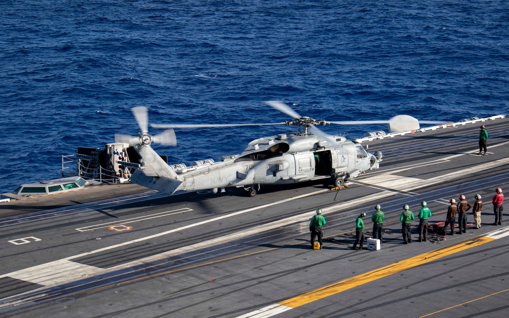 USS Carl Vinson (CVN 70) Flight Deck Operations