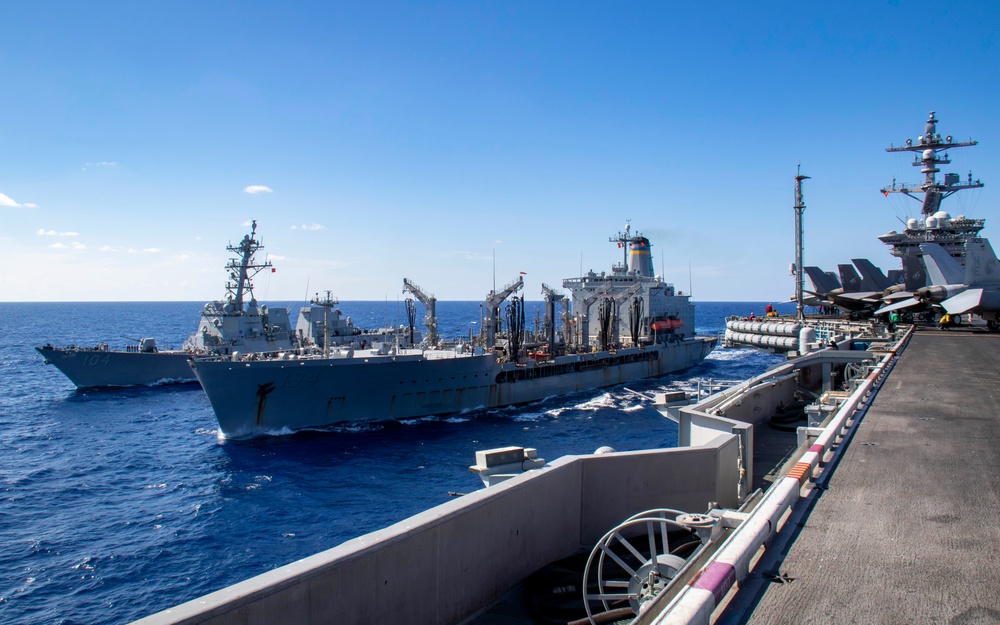 USS Carl Vinson (CVN 70) Fueling-at-Sea