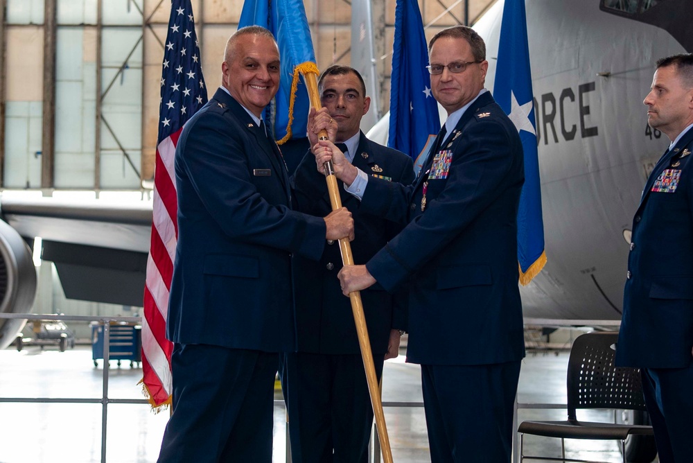 Powers assumes command of 121st ARW