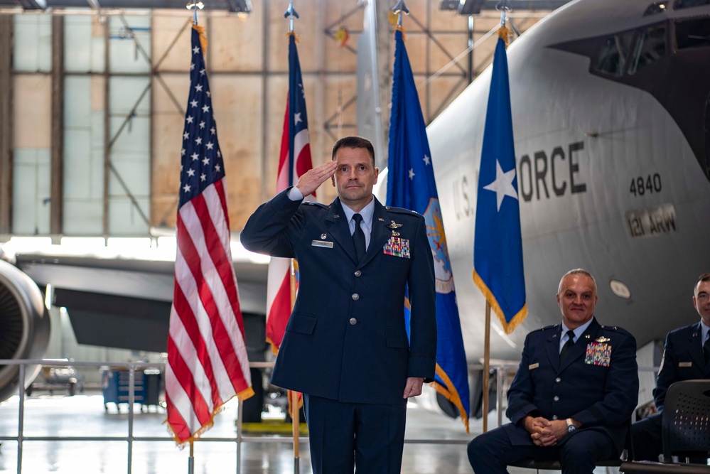 Powers assumes command of 121st ARW
