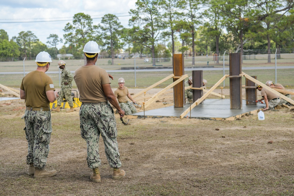 NMCB 11 Builds Display Stand on CRTC Gulfport