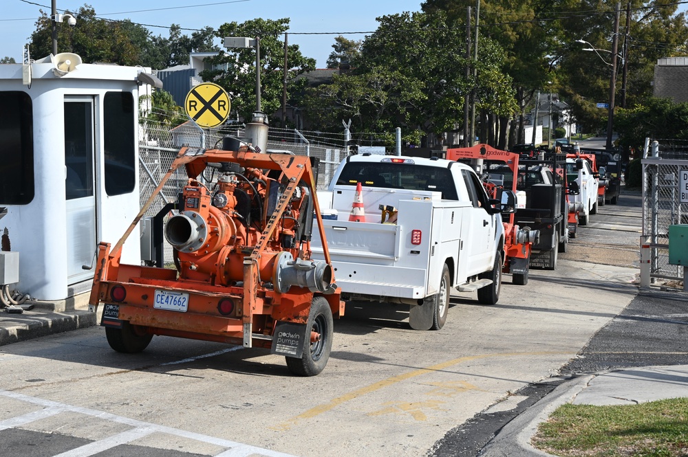 Corps of Engineers loans pumps to New Orleans Fire Department to fight marsh fire