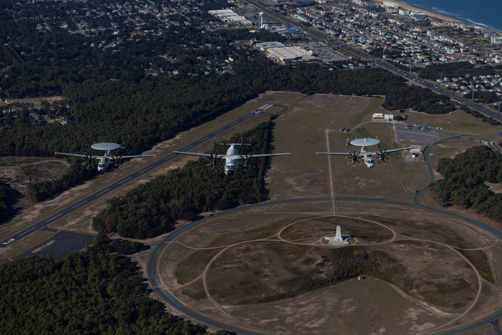 VAW-120 conducts final C-2A Greyhound training mission