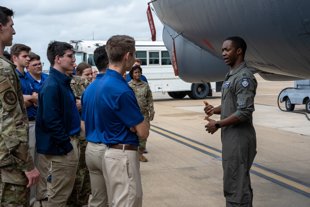 Louisiana Tech University ROTC base tour