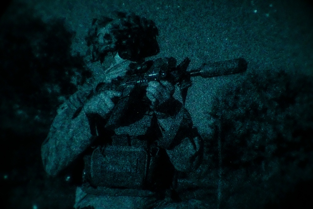 Charlie Company, BLT 1/5 Trains at Camp Pendleton’s Range 800