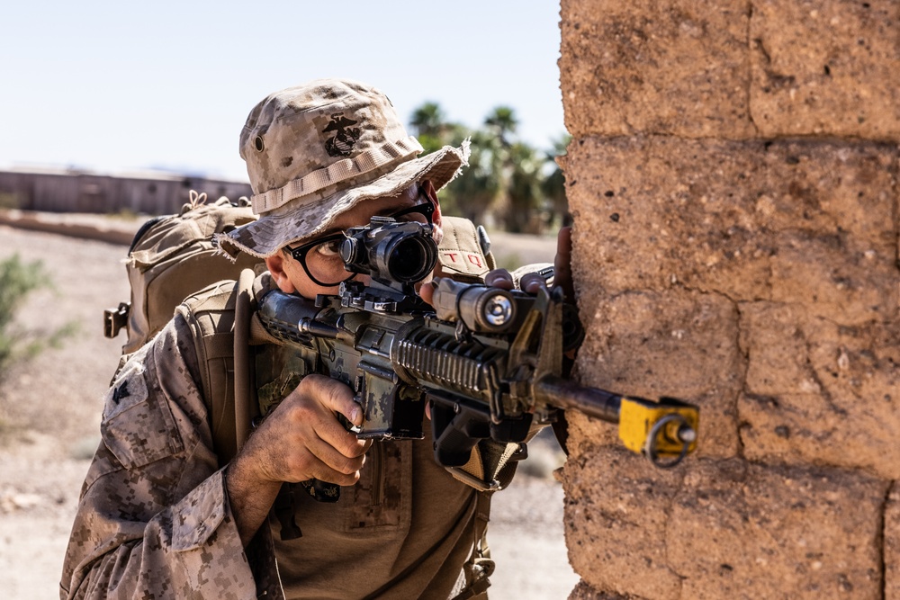 3/2 Marines Conduct MOUT