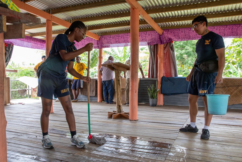 Pacific Partnership 2023: Sailors Volunteer at Tebara Ex-Servicemen Association in Fiji
