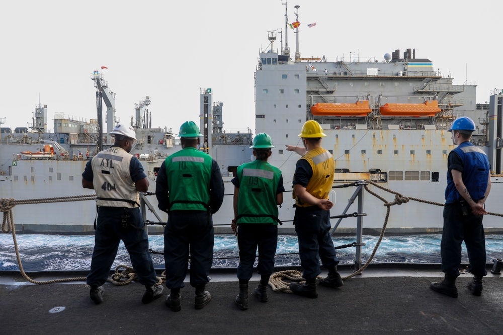 USNS Medgar Evers Steams Alongside USS Mesa Verde