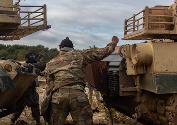 Task Force Mountain Soldiers Compete in Hellenic Army Tank Challenge