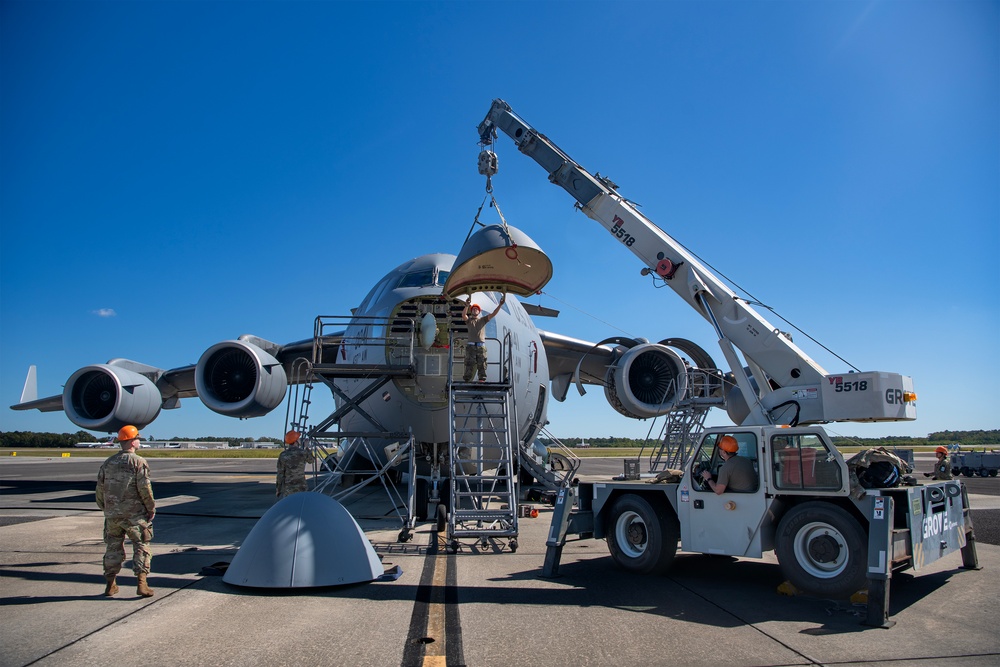 437th MXS prep C-17s for deployment support