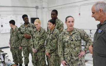 Commander, Naval Air Force Atlantic visits NATTC Pensacola