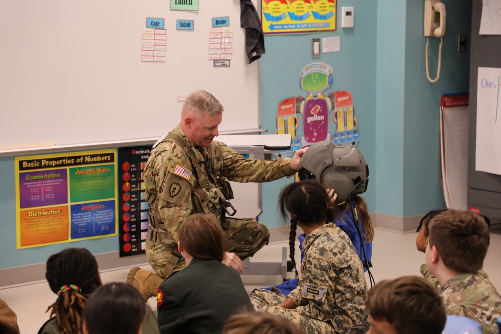 USAACE CG speaks at Parker Elementary