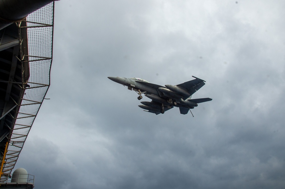 USS Ronald Reagan (CVN 76) conducts flight operations