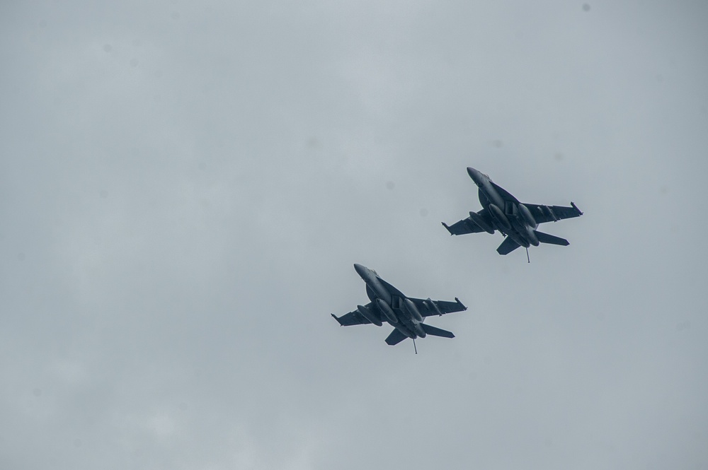 USS Ronald Reagan (CVN 76) conducts flight operations