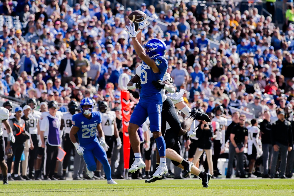 DVIDS - Images - U.S. Air Force Academy Football vs Army at Empower