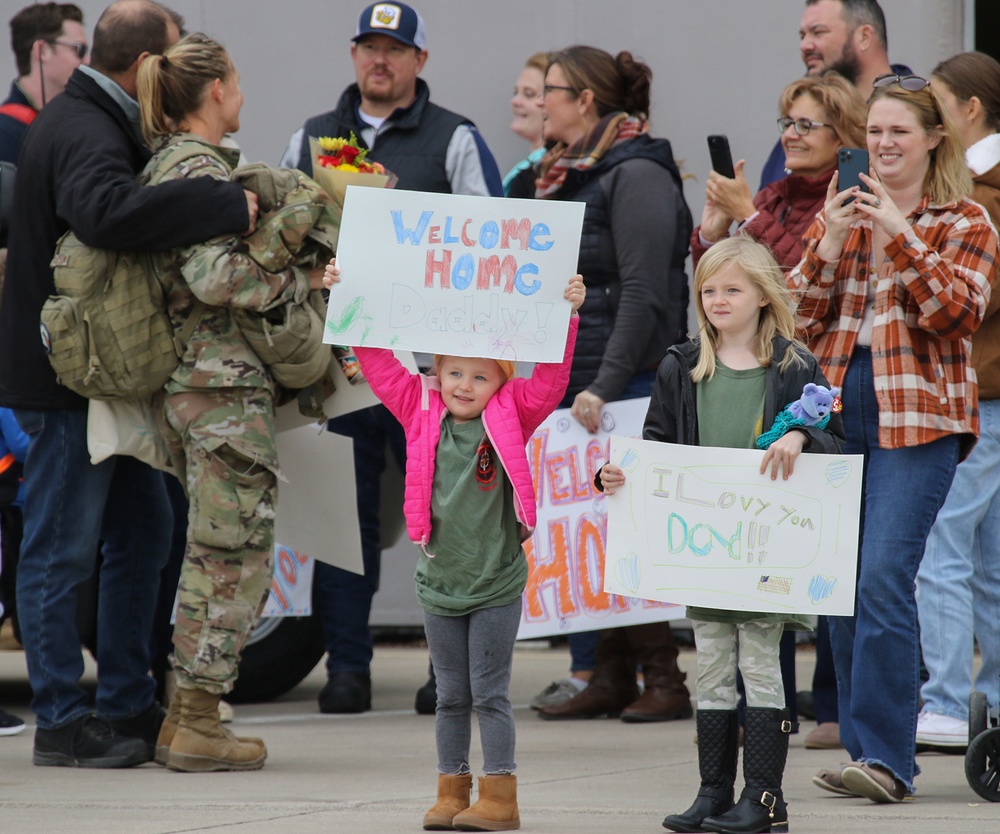 Airmen From 127th Wing Return From Deployment