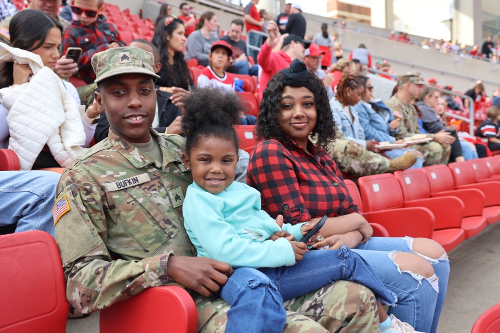 1st TSC Soldiers reenlist during Cardinal football’s ‘Salute to Service’ game