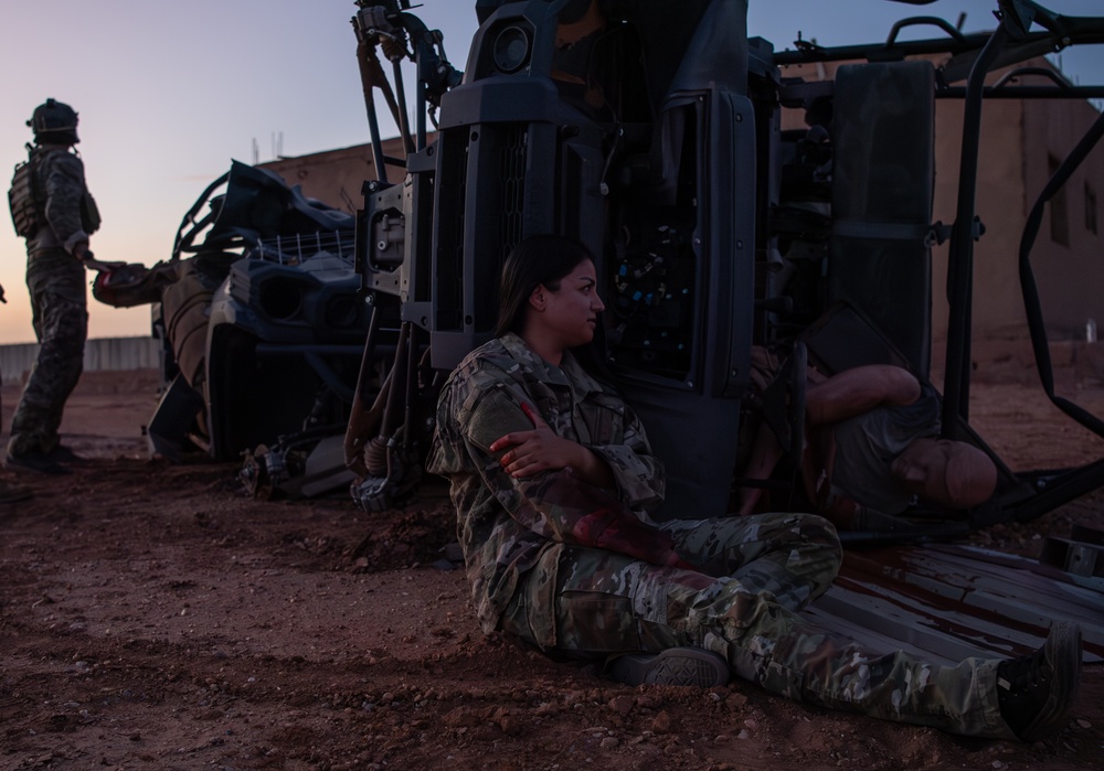 Niger AB 201 exercises vehicle extrication with QRF and rescue specialists