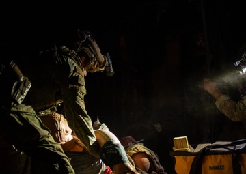 Niger AB 201 exercises vehicle extrication with QRF and rescue specialists