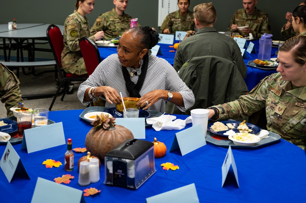 Command chief and spouse visit 182nd