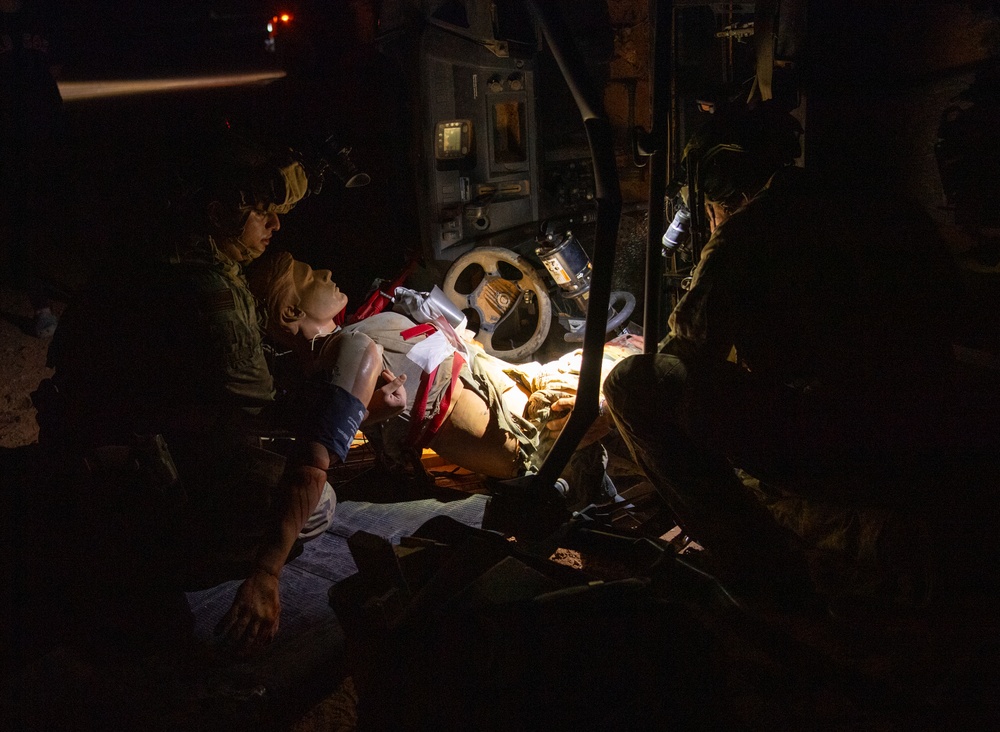 Niger AB 201 exercises vehicle extrication with QRF and rescue specialists